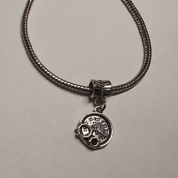 Silver‎ Pocket Watch Charm for Pandora Style Bracelet - Picture 1 of 3